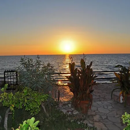 Beachfront Yannis On Agios Gordios * אגיוס גורדיוס