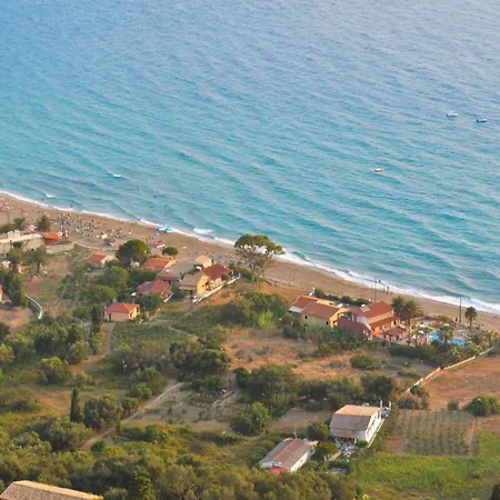 Сasa de vacaciones Beachfront Yannis On Agios Gordios