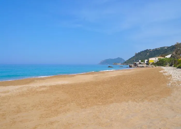 Beachfront Yannis On Agios Gordios Prázdninový dům *