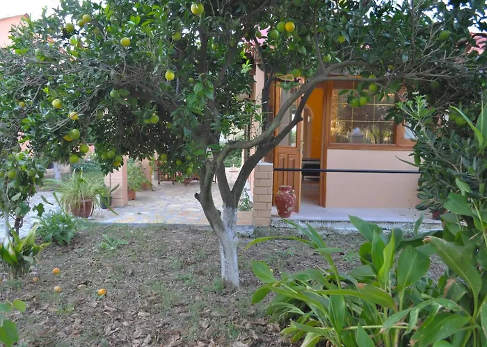 Beachfront Yannis On Agios Gordios Casa vacanze